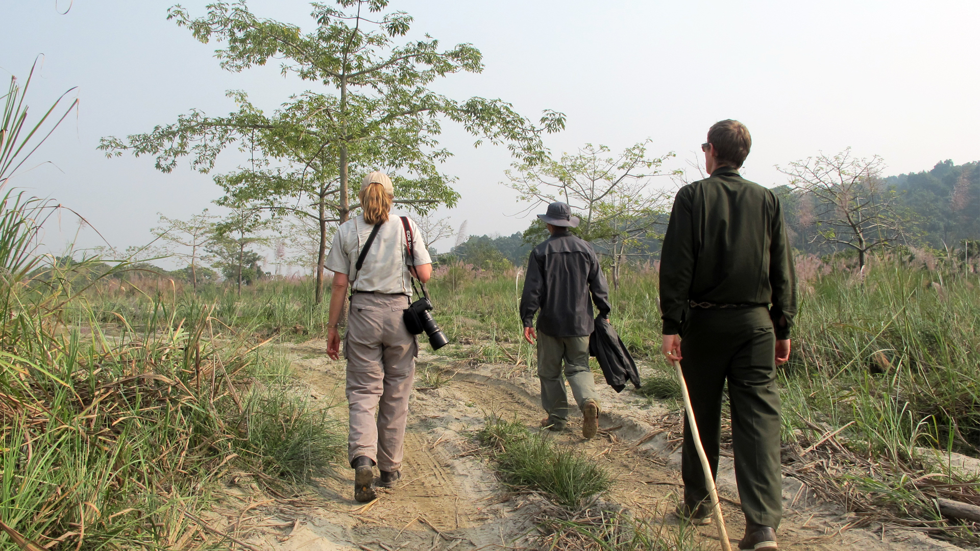 What to Pack for Sauraha: The Complete Seasonal Packing Guide for Chitwan (2026) — Sauraha Nepal travel guide