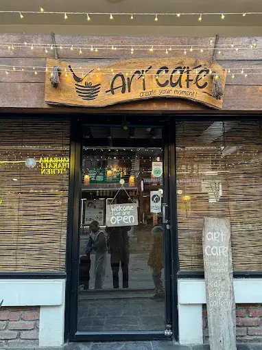 Art Cafe — Eat & Drink near Chitwan National Park, Sauraha (3 of 3)