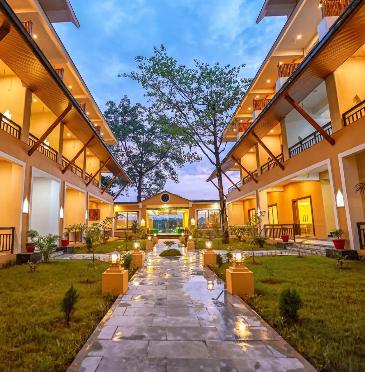 Royal Jungle Villas — Stay near Chitwan National Park, Sauraha